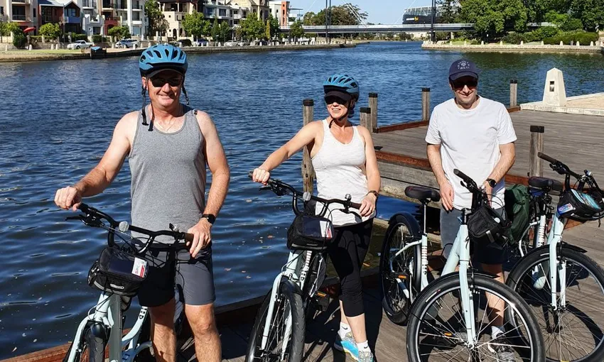 Guided Foreshore Loop Bike Tour, 3 Hours - Perth