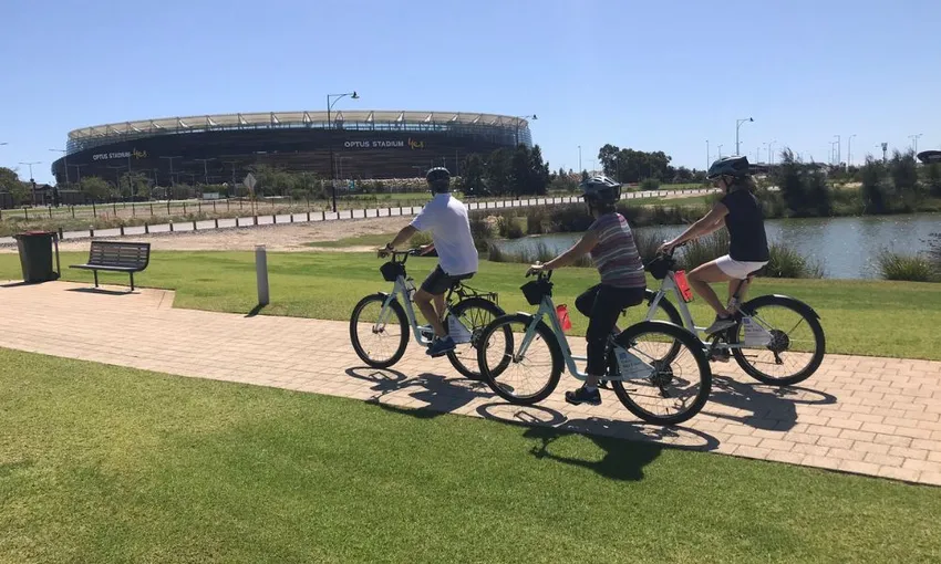 Guided Foreshore Loop Bike Tour, 3 Hours - Perth