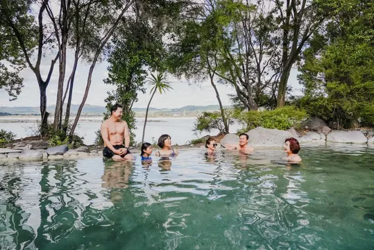 Full-Day Rotorua Geothermal and Spa Escape from Auckland
