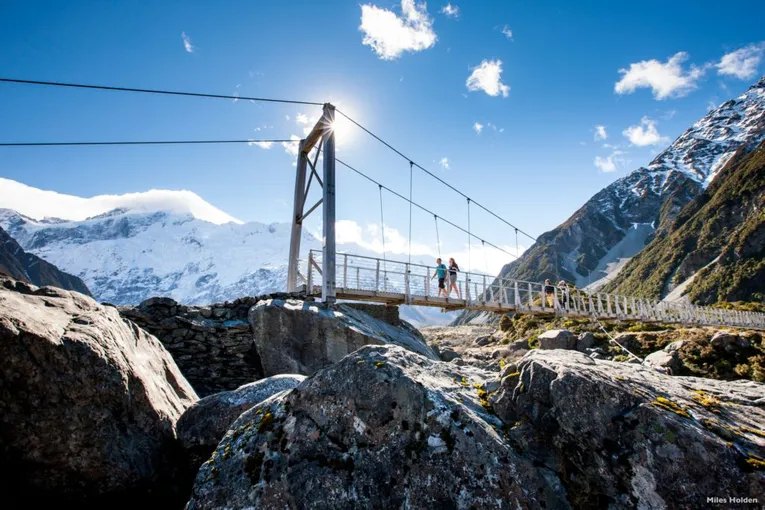 Queenstown to Mt Cook Small Group Tour | Experience Oz + NZ