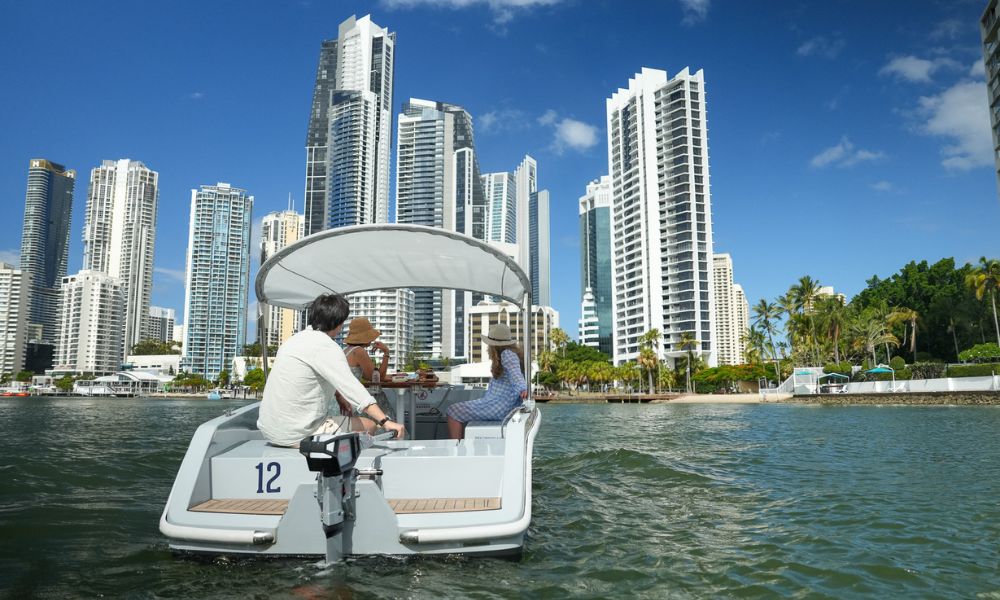 Electric Picnic Boat Hire, 1 Hour - Gold Coast