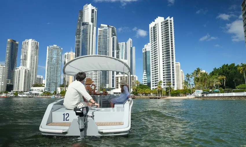 Electric Picnic Boat Hire, 3 Hours - Gold Coast