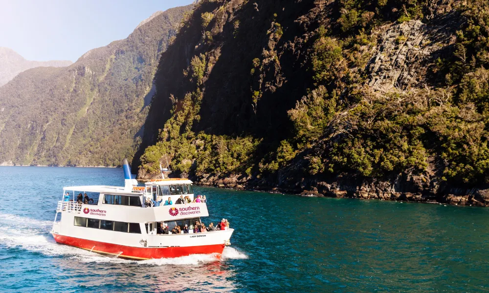 Milford Sound, Wildlife and Waterfall Cruise | Experience Oz + NZ-5