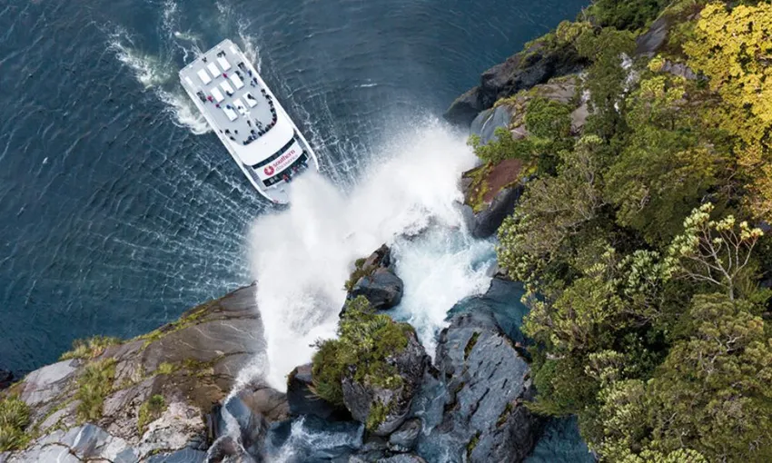 Milford Sound Cruise & Coach Tour - Full Day | Experience Oz + NZ