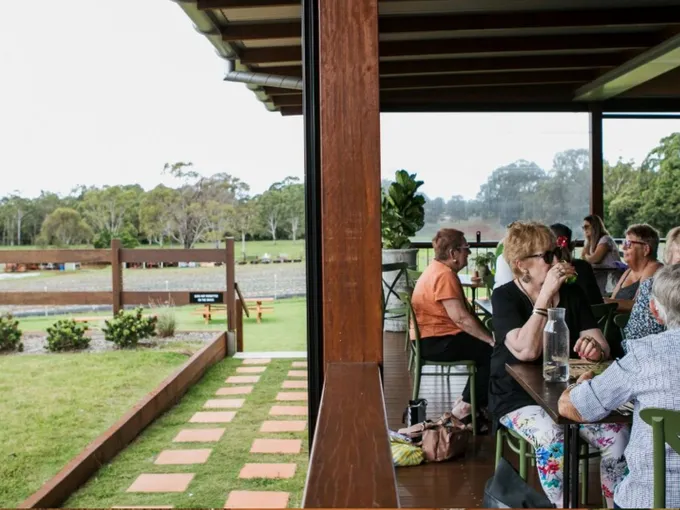 Moreton Bay Wine & Brewery Day Tour from Brisbane | Experience Oz