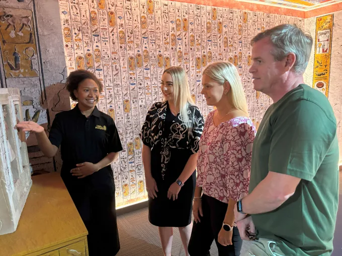 Tomb of the Pharaohs Evening Tour & 3 Course Meal | Experience Oz