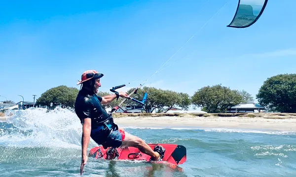 Kitesurfing, 2 Hours Private Beginners Lesson - Brighton