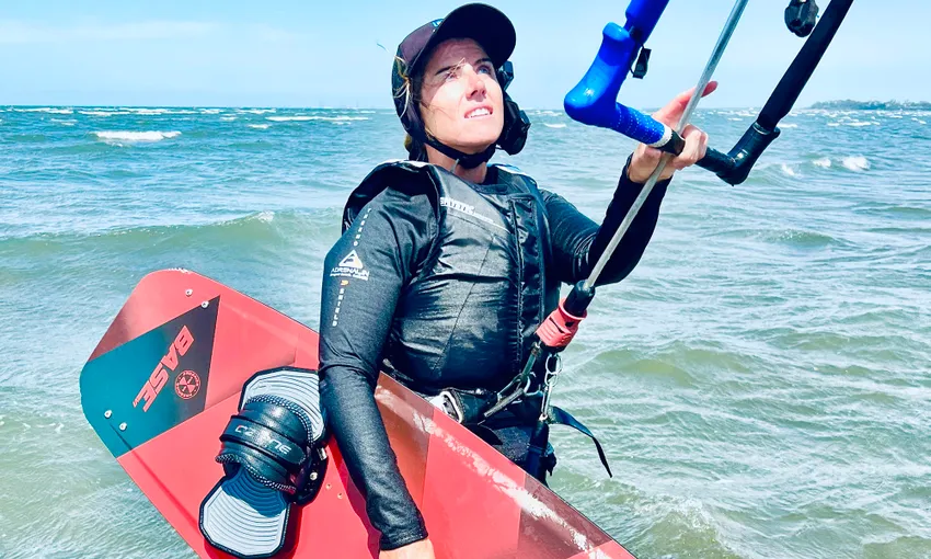 Kitesurfing, 2 Hours Private Beginners Lesson - Brighton