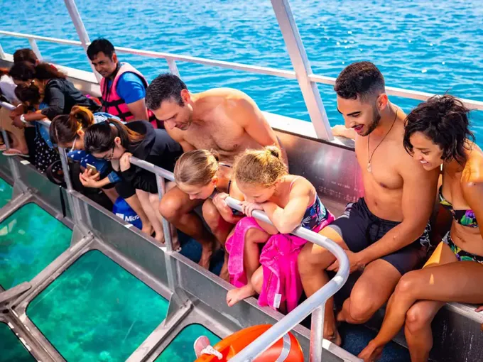 Great Barrier Reef Cruise Out & Return Helicopter Flight to Cairns | Experience Oz