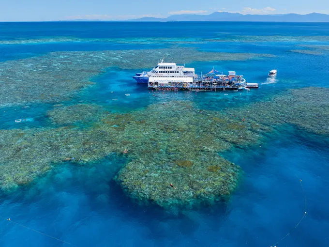 Great Barrier Reef Helicopter Flight Out & Cruise Return to Cairns | Experience Oz