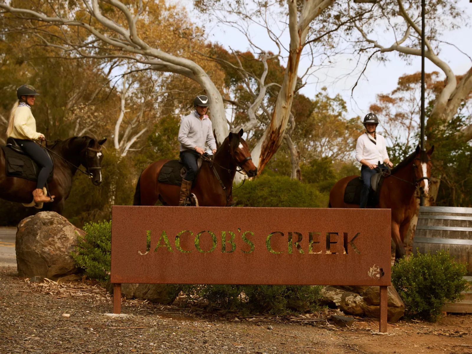 Private Horse Ride, Wine Tasting & Tour, 2.5 Hours | Experience Oz-3