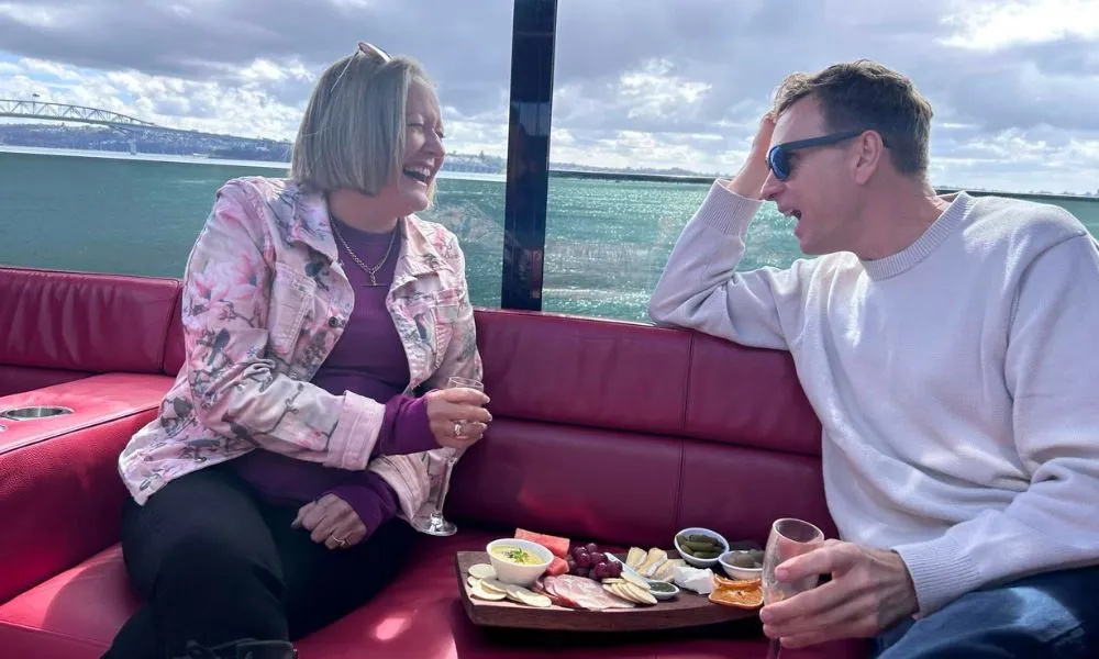 Waiheke Island Double Decker Wine Tour | Experience Oz + NZ-5