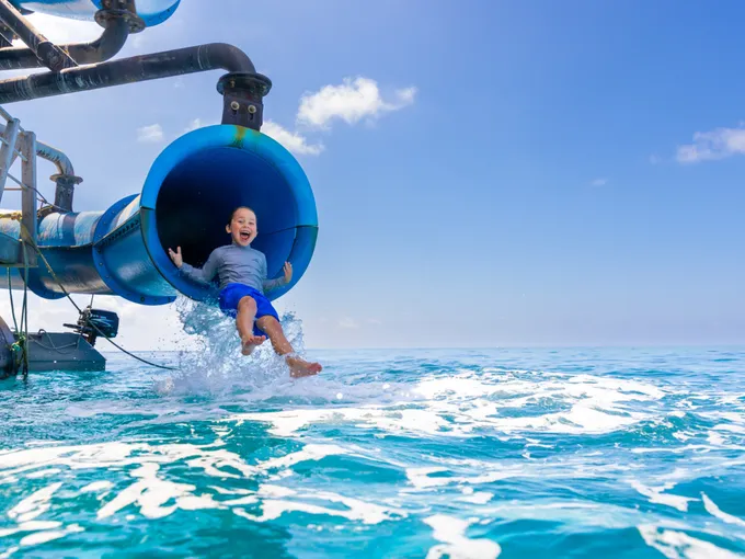 Helicopter Flight to Great Barrier Reef & Pontoon Full Day