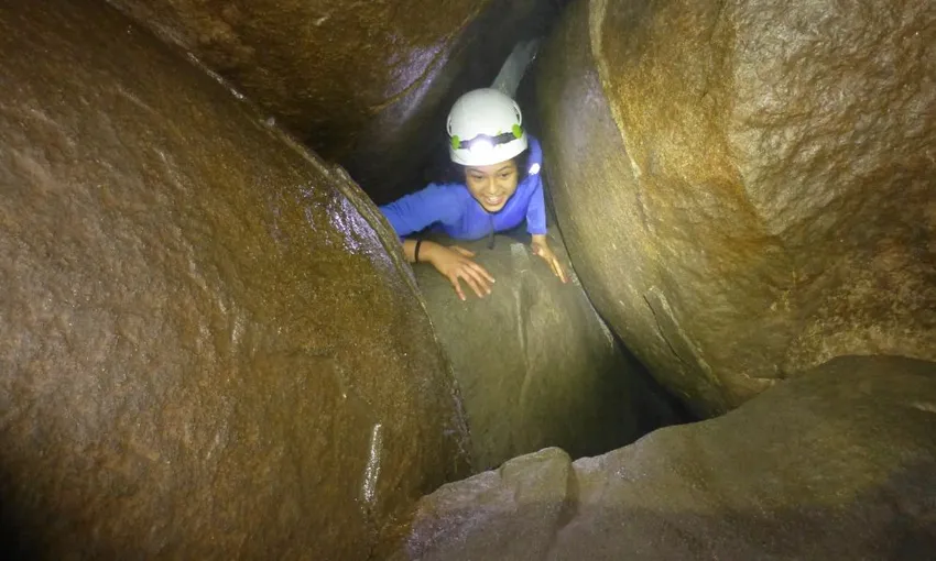 Britannia Caves Guided Caving Adventure - 2 Hours | Experience Oz