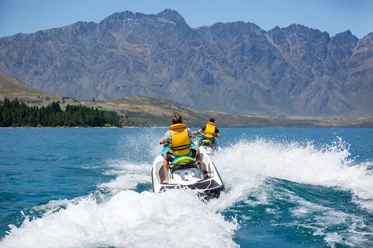 Guided Jet Ski Tour on Lake Wakatipu - 1 Hour