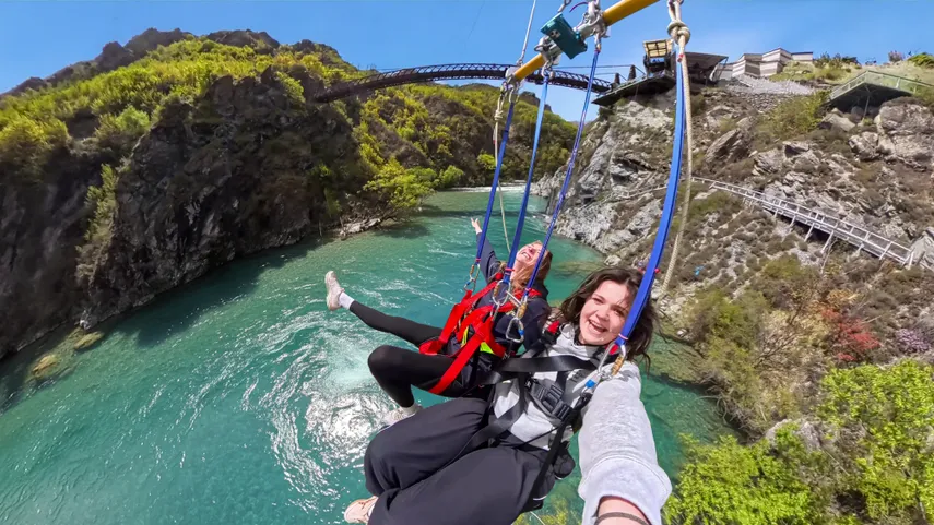 Kawarau Bridge Giant Swing from Queenstown | Experience Oz + NZ