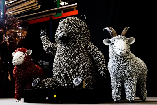 Melbourne Metartworld Exhibits and Flying Cinema - 2 Hours