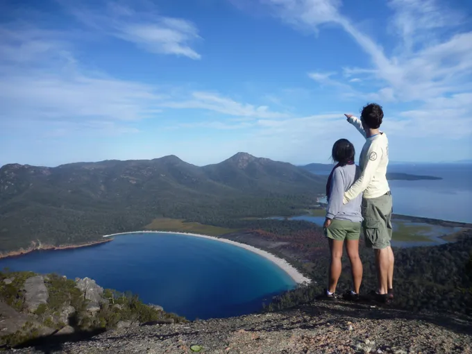 Wineglass Bay and Freycinet National Park Tour | Experience Oz