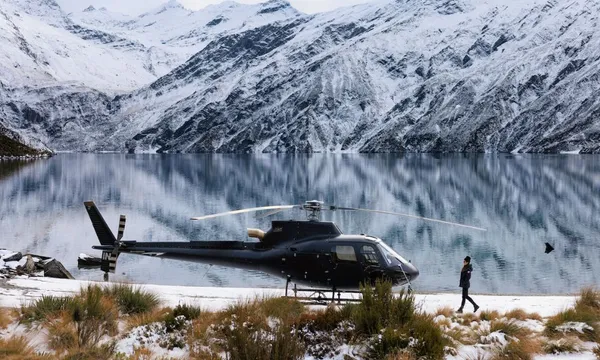 Glacier Helicopter Flight with Snow Landing - 70 Minutes