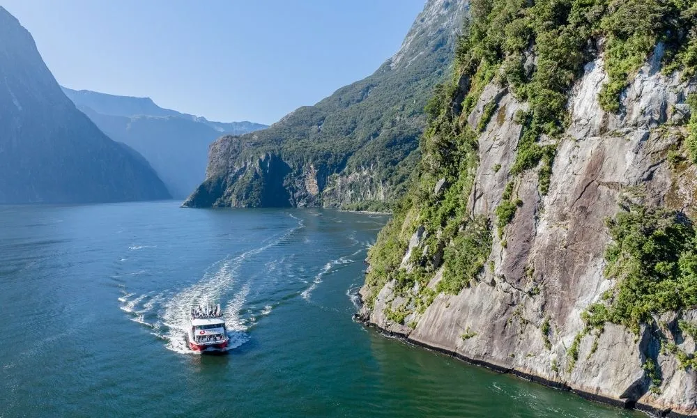 Milford Sound Cruise, Coach and Farm Tour | Experience Oz + NZ-5