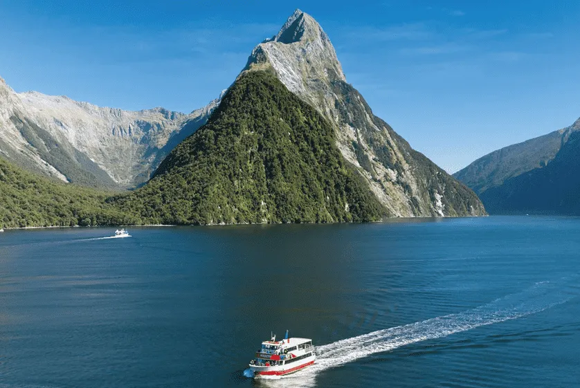 Milford Sound Cruise, Coach and Farm Tour | Experience Oz + NZ-6