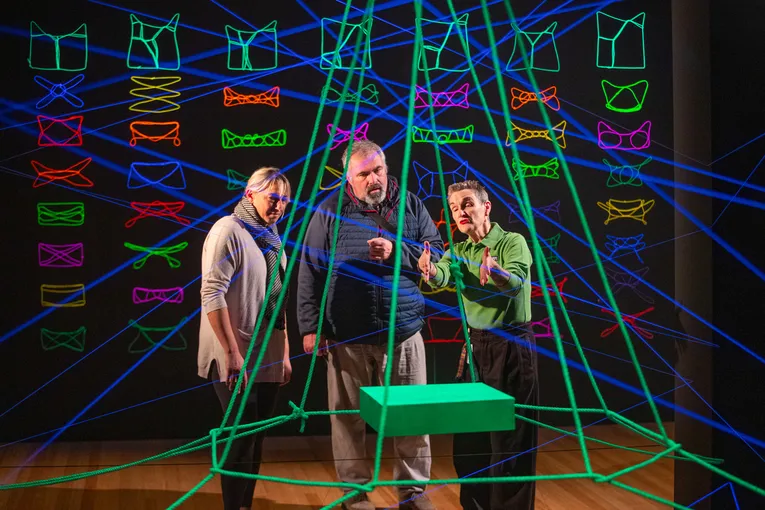 Te Papa Museum Art Narratives Guided Tour | Experience Oz + NZ