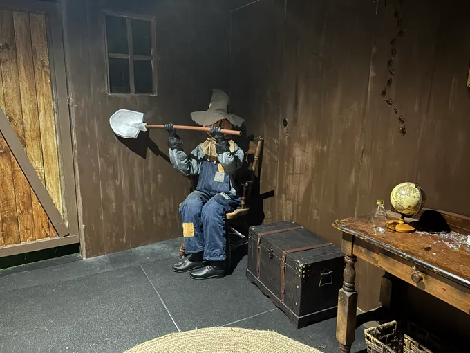 Haunted House Entry with Live Actors - 15 Minutes | Experience Oz