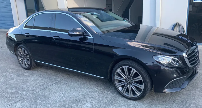 Luxury Vehicle Hire with Chauffeur - 4 Hours | Experience Oz