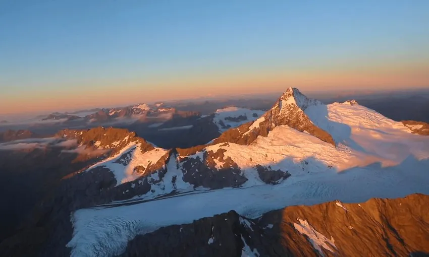 Mt Aspiring Helicopter Flight, 1 Hour with Alpine Landing