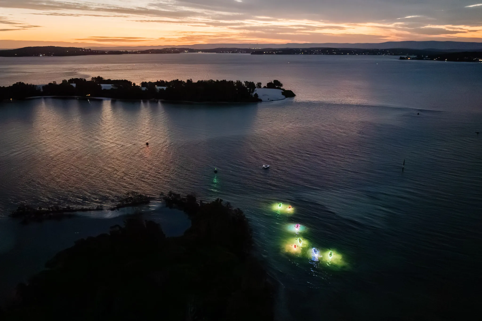 Lake Macquarie Night Kayak Dinner - For 2 | Experience Oz-2