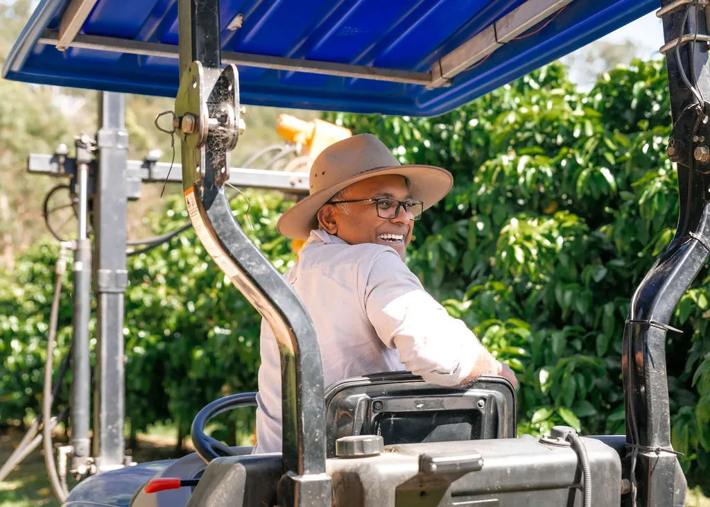 Yarra Valley Tractor Tour, Tastings & Fruit Box | Experience Oz-3