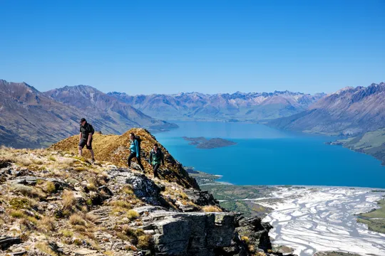 Mount Alfred Hike, Alpine Lunch and Scenic Helicopter Flight