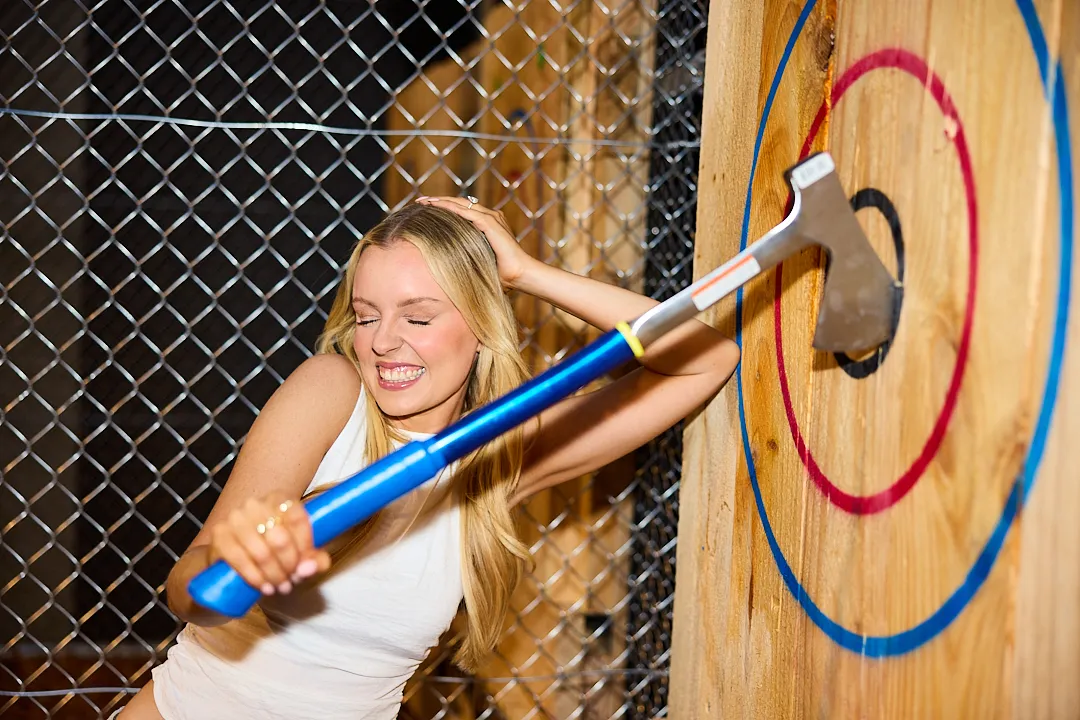 Abbotsford Axe Throwing Evening - 1 Hour - For 2 | Experience Oz-5