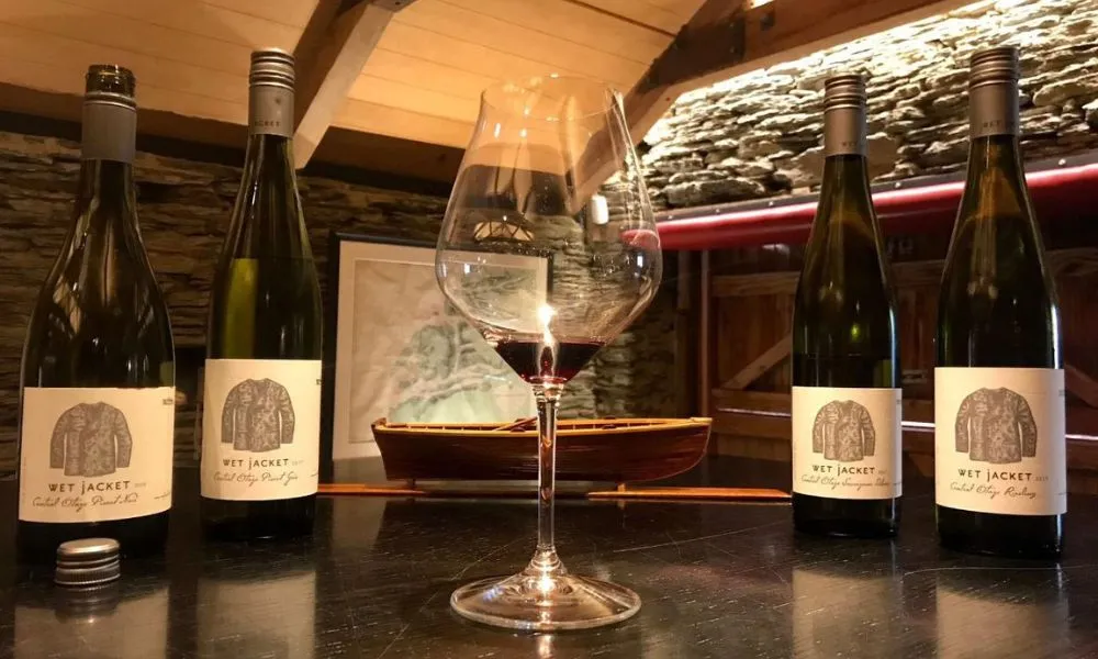 Arrowtown Winery Tours, Tastings & Transfers | Experience Oz + NZ-2