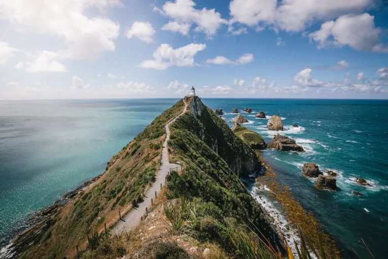 Dunedin to Te Anau Tour via The Catlins | Experience Oz + NZ