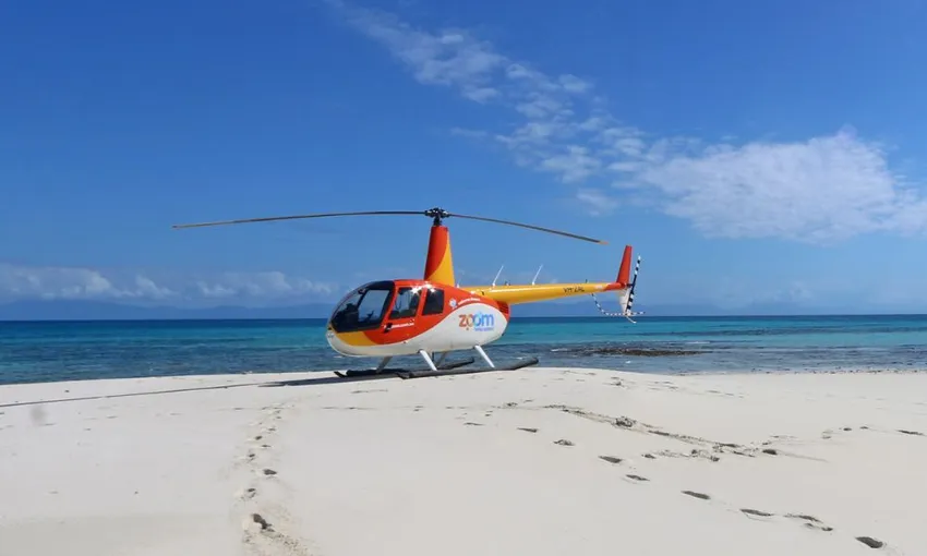 Vlassof Cay Reef Helicopter Flight - Book Now | Experience Oz
