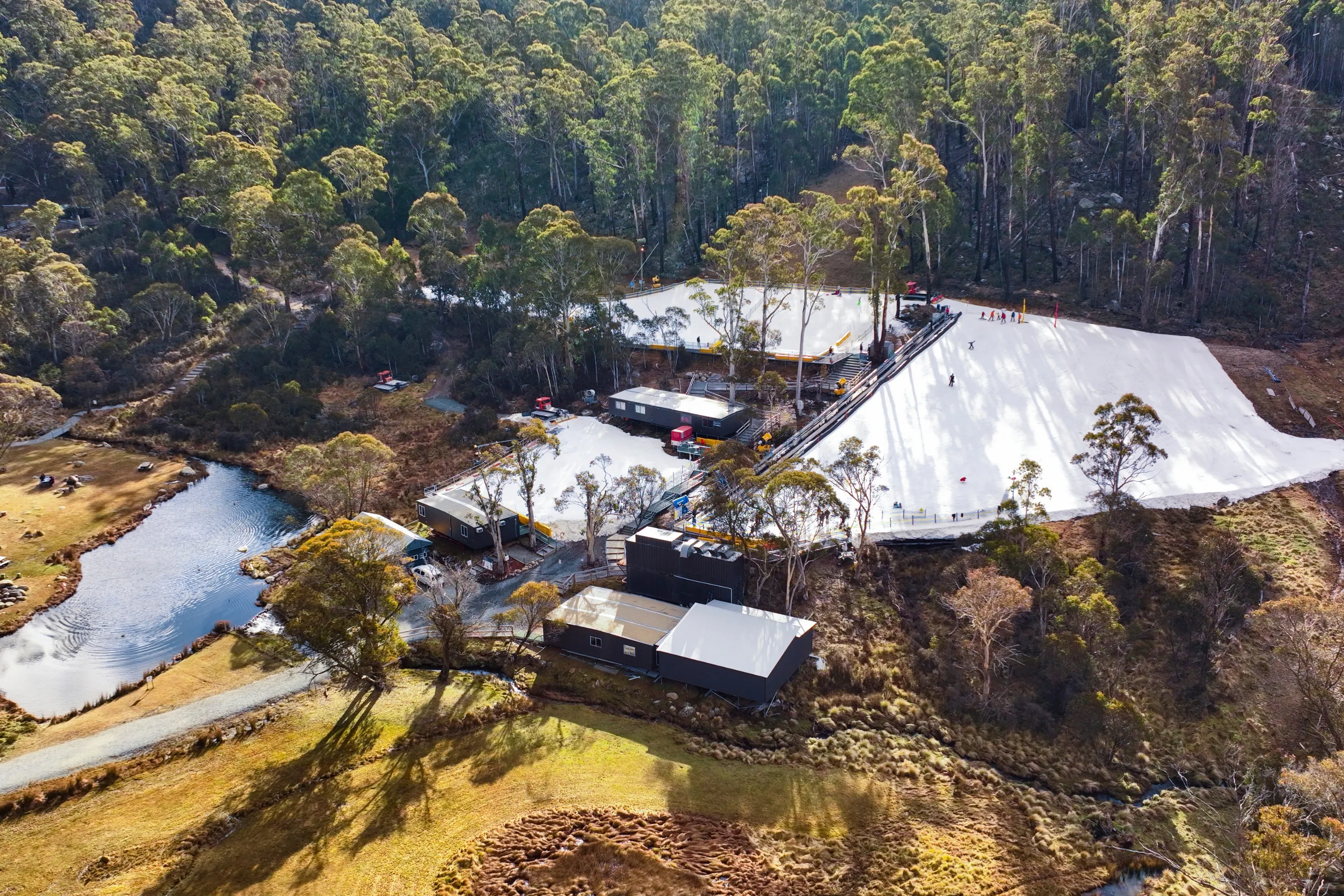 Corin Forest Snow Play and Toboggan - 90 Minutes | Experience Oz-9