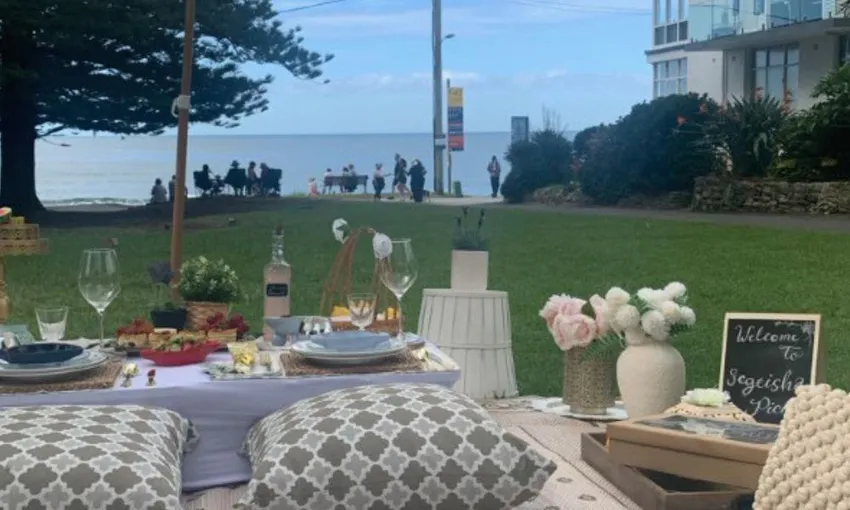 Cronulla Beachside Luxury Picnic - For 2 | Experience Oz