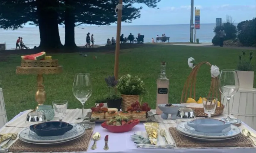 Cronulla Beachside Luxury Picnic - For 2 | Experience Oz