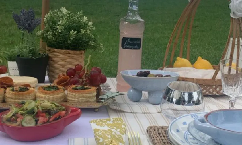 Cronulla Beachside Luxury Picnic - For 2 | Experience Oz