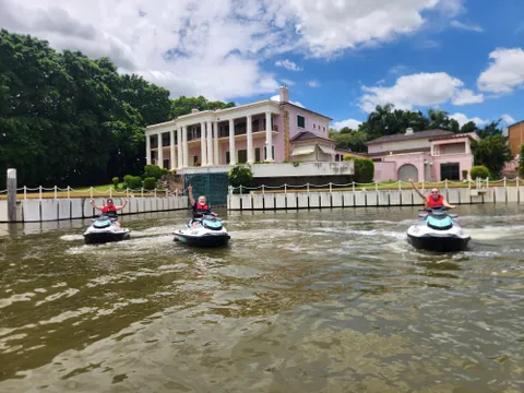 Brisbane River Jet Ski Tour - 70 Minutes - For up to 2