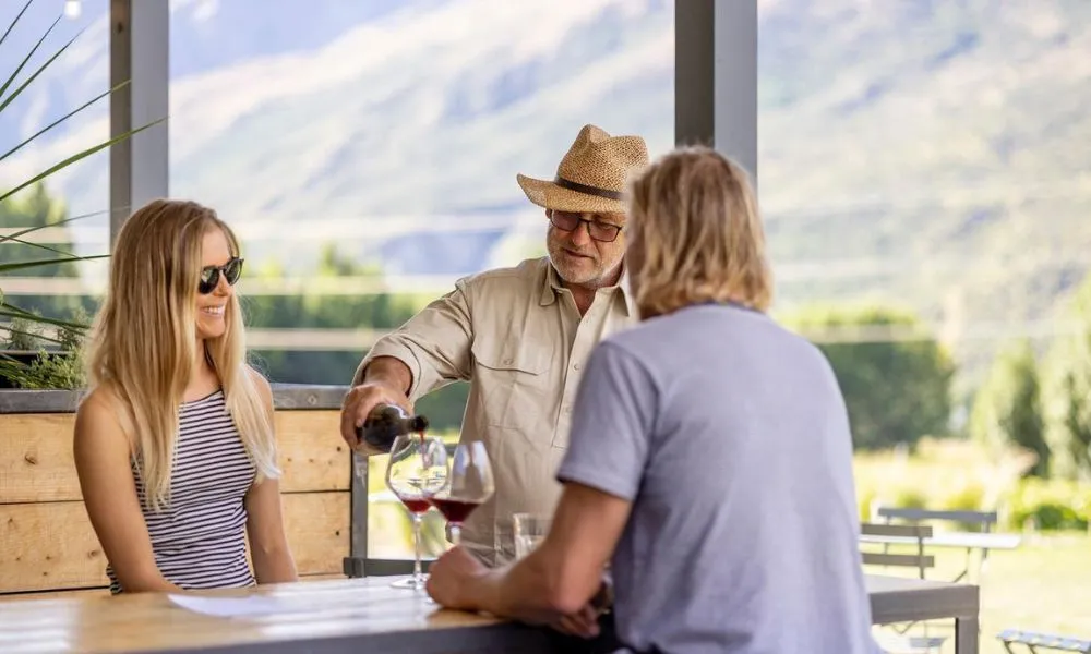 Original Wine Tour Queenstown | Everything New Zealand-4