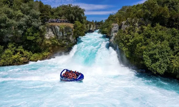 Jet boat - Hukafalls Jet