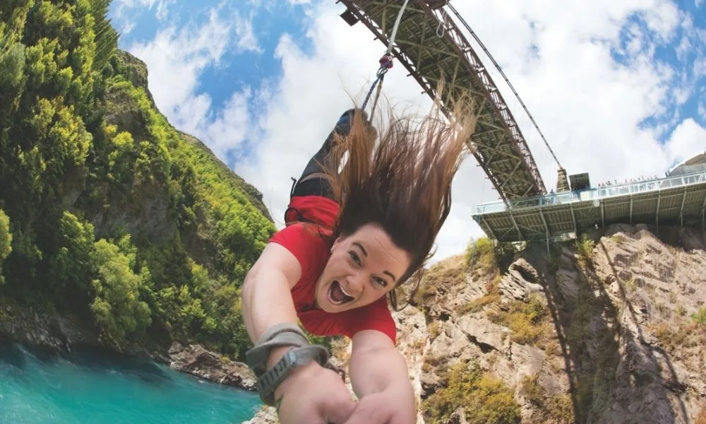 43m Kawarau Bridge Original Bungy Jumping, Queenstown | Everything New Zealand-6
