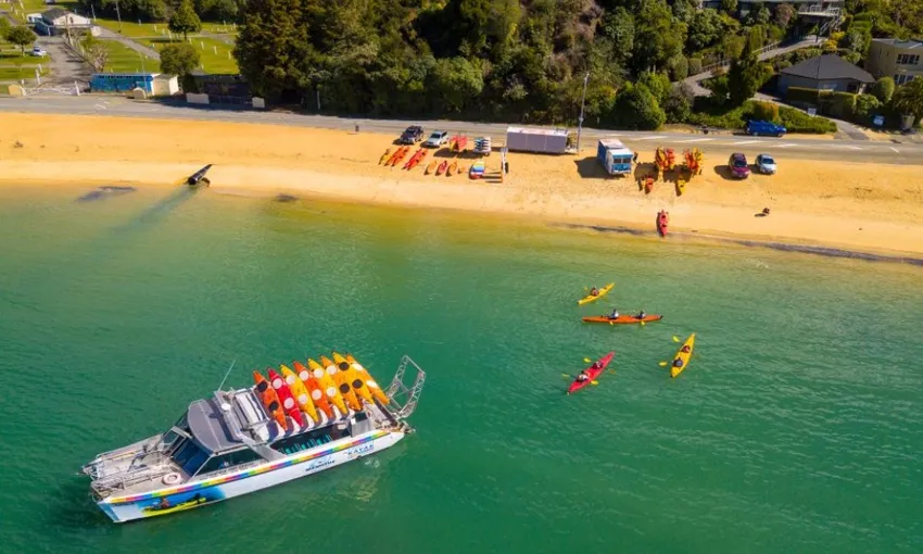 Kayaking - Kayak, Walk & Cruise | Everything New Zealand