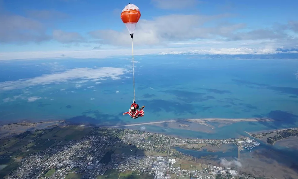 Skydive Abel Tasman – 16,500 ft Skydive | Everything New Zealand -1