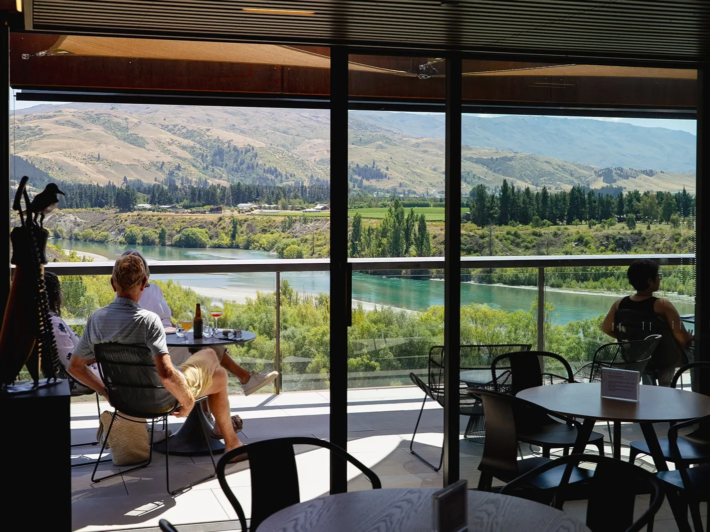 Boutique Wine Tour Queenstown | Everything New Zealand-1