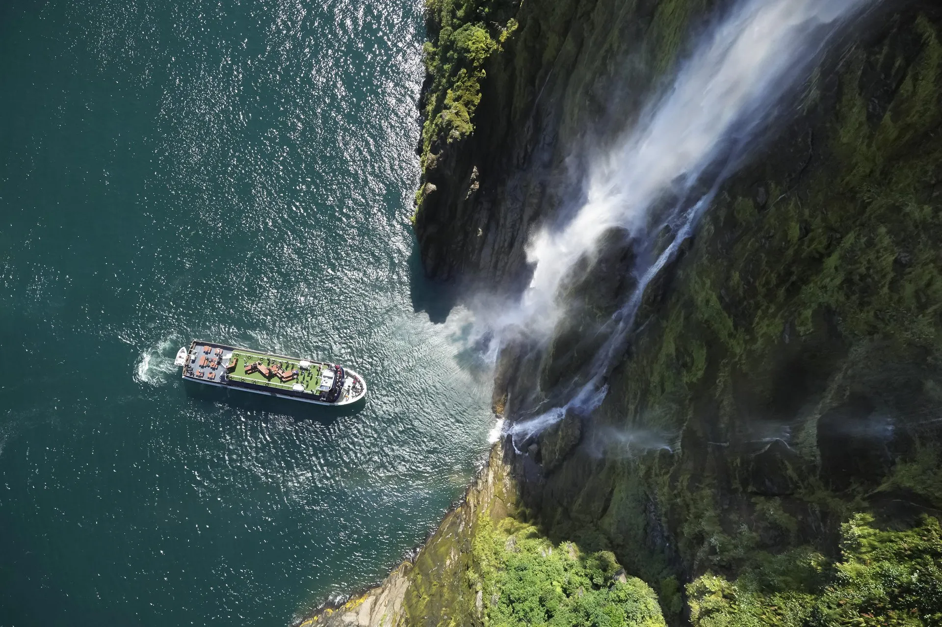 Milford Sound Coach & Cruise from Te Anau | Real NZ |  Everything New Zealand-7