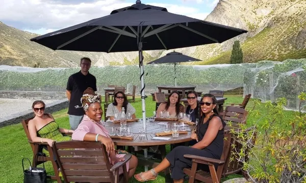 Wine Hopper Bus with Queenstown Wine Trail
