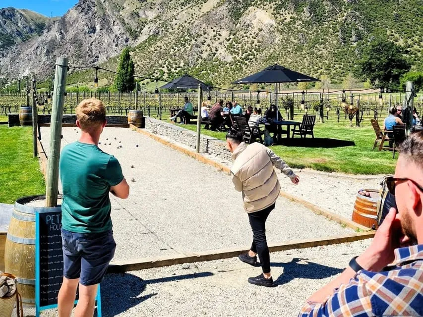 Queenstown Flexible Wine Tour | Wine Hopper | Everything New Zealand-3